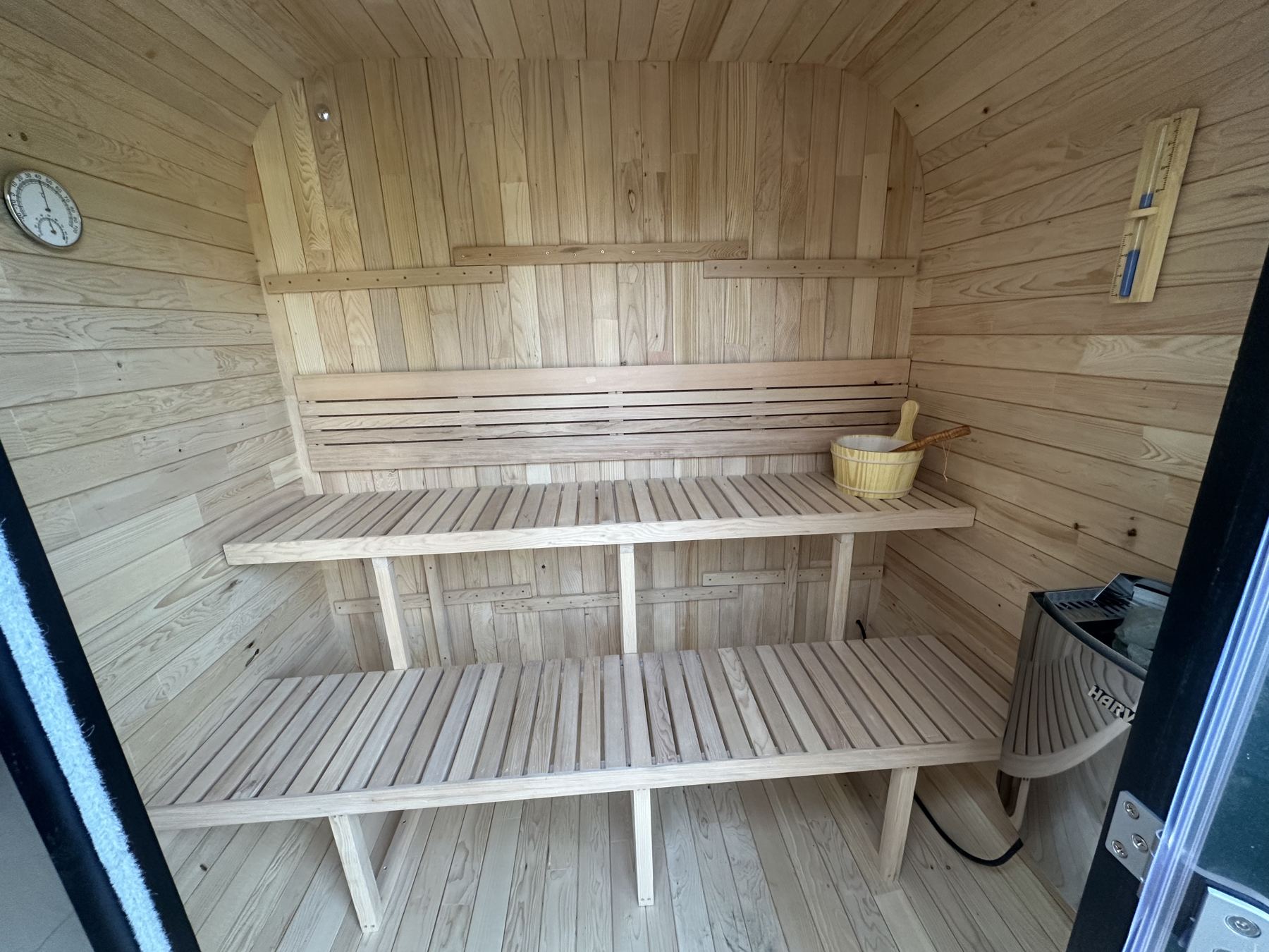 Two-tier wood benches